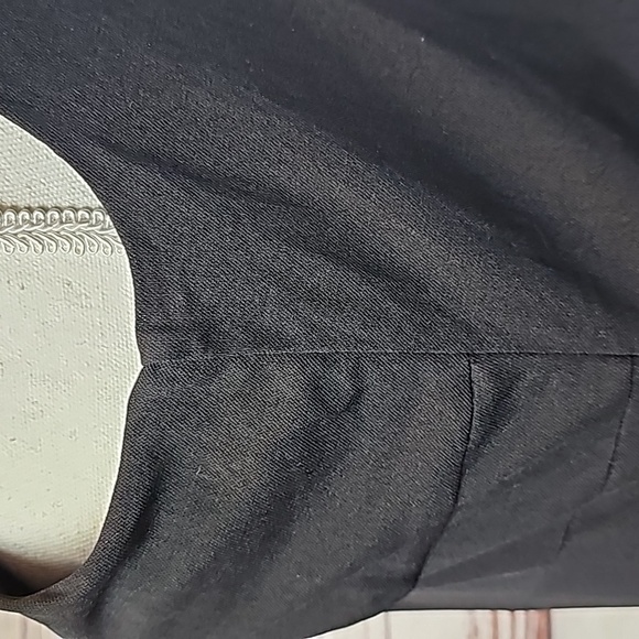 NEW i.e. PETITE BLACK LINED SLEEVELESS CICKTAIL DRESS - Picture 10 of 13